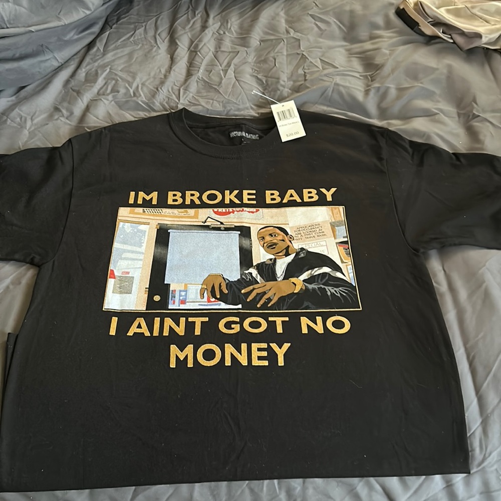 T shirt size L